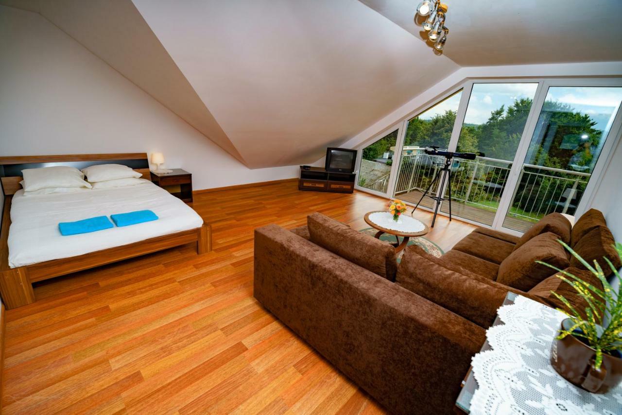 Isaan Ostrzyce Guest House Luaran gambar